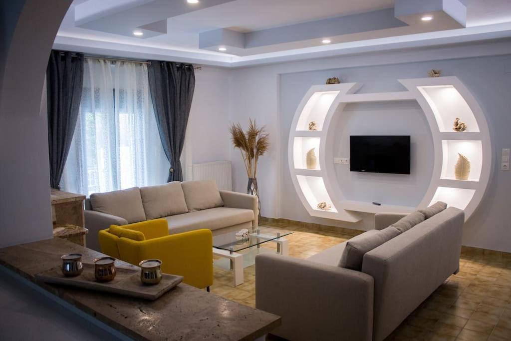 Spacious Apartment In The Heart Of Pythagorion Kültér fotó